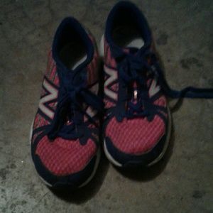 Girls new Balance shoes